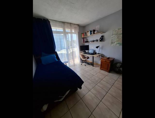 2 BEDROOM APARTMENT FOR SALE IN HILLCREST
